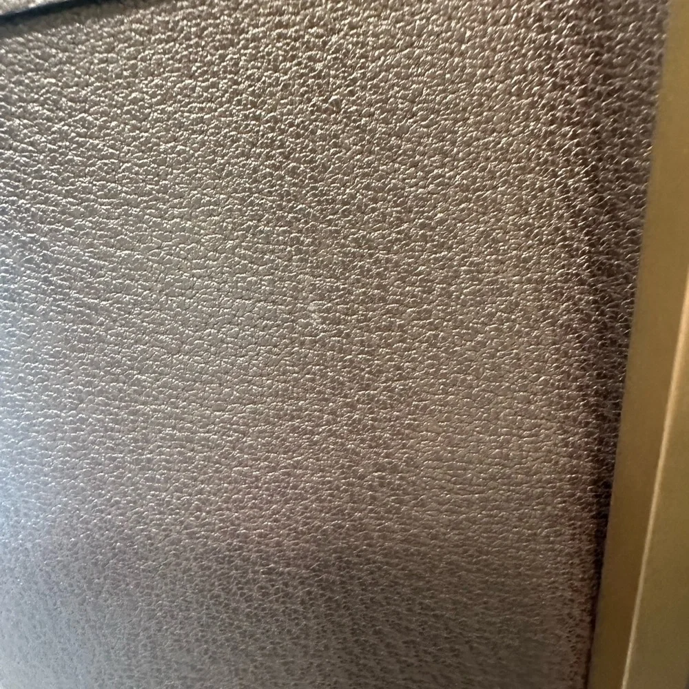 🚫SOLD🚫✨💎VINTAGE💎✨ GUCCI BAMBOO BAG
IN METALLIC CHAMPAIGNE LEATHER! - Picture 14 of 15